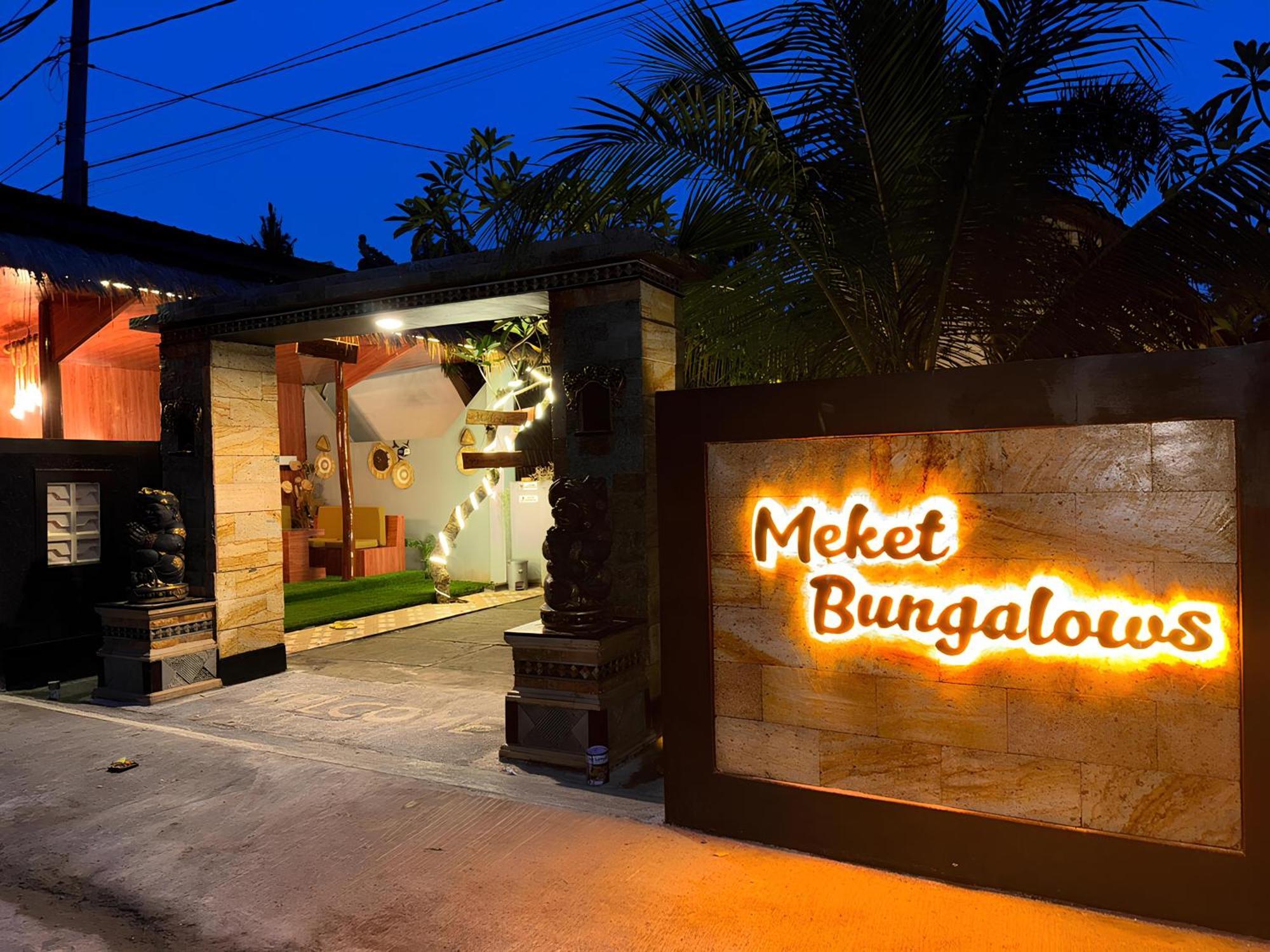 Meket Bungalows Toyapakeh Exterior photo